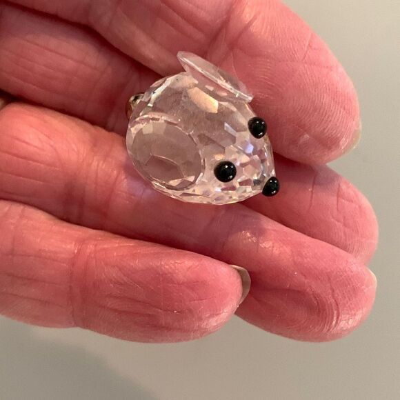 Miniature Crystal Mouse  - Picture 3 of 3